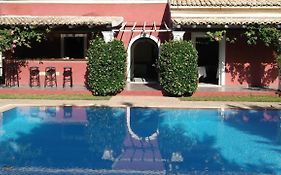 Villa De Loulia
